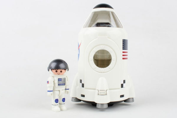 Space Adventure Capsule w/Astronaut